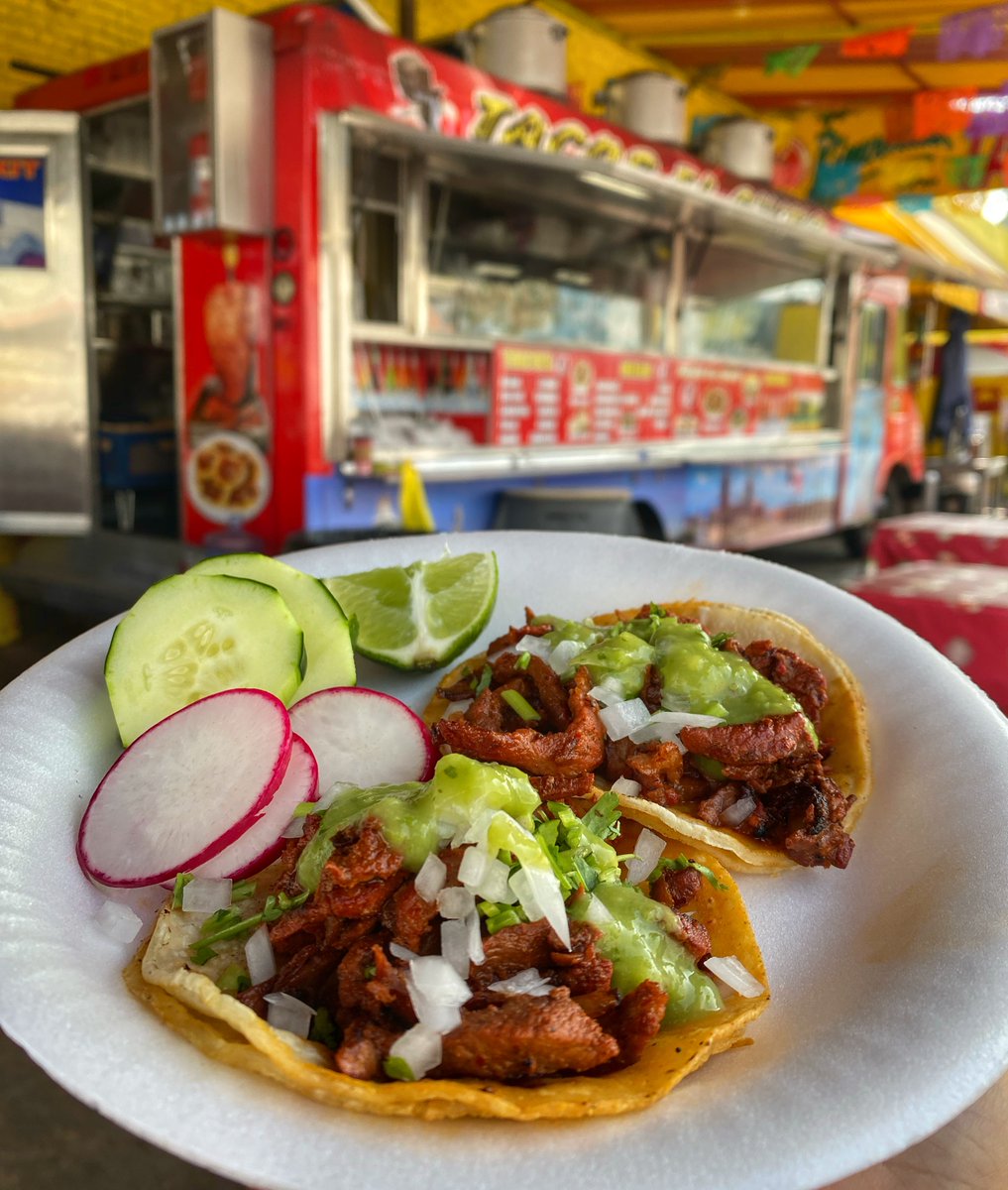 micocinarapida's tweet photo. #MenuUrbano + #StreetFood + Los Angeles = Tacos al Pastor!
Sigue a @PorkEsSabor y descubre la fórmula perfecta para disfrutar del #StreetFood de Los Ángeles.
#AD https://t.co/D6E8YvneN8