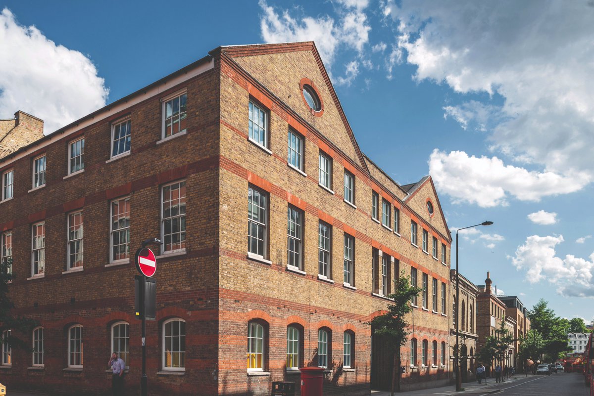 amy_tsang7's tweet photo. Looking for #startups &amp; partners creating a more #circulareconomy for the fashion and food industries! 🌎We're launching a new innovation space in #KingsCross next Spring with flexible #coworking, #innovationcentre, lab, café, events space and more! Message me for details😬🥰 https://t.co/DracEhuh8i