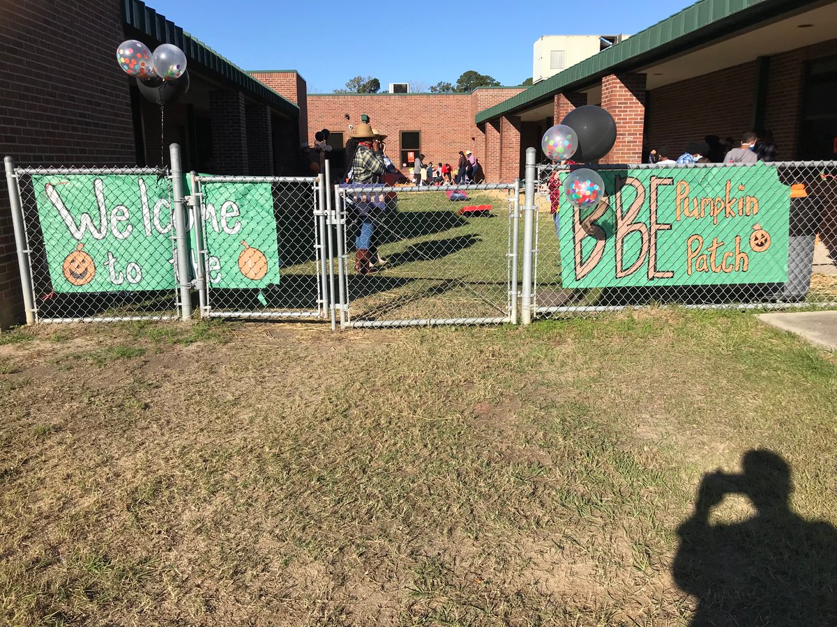 BCSDAandI's tweet photo. BBE's students enjoyed their "field trip" to the BBE Pumpkin Patch! They did various hands-on ELA and Math Pumpkin activities! @BulldogsBBE https://t.co/Cu6xv6CSFx
