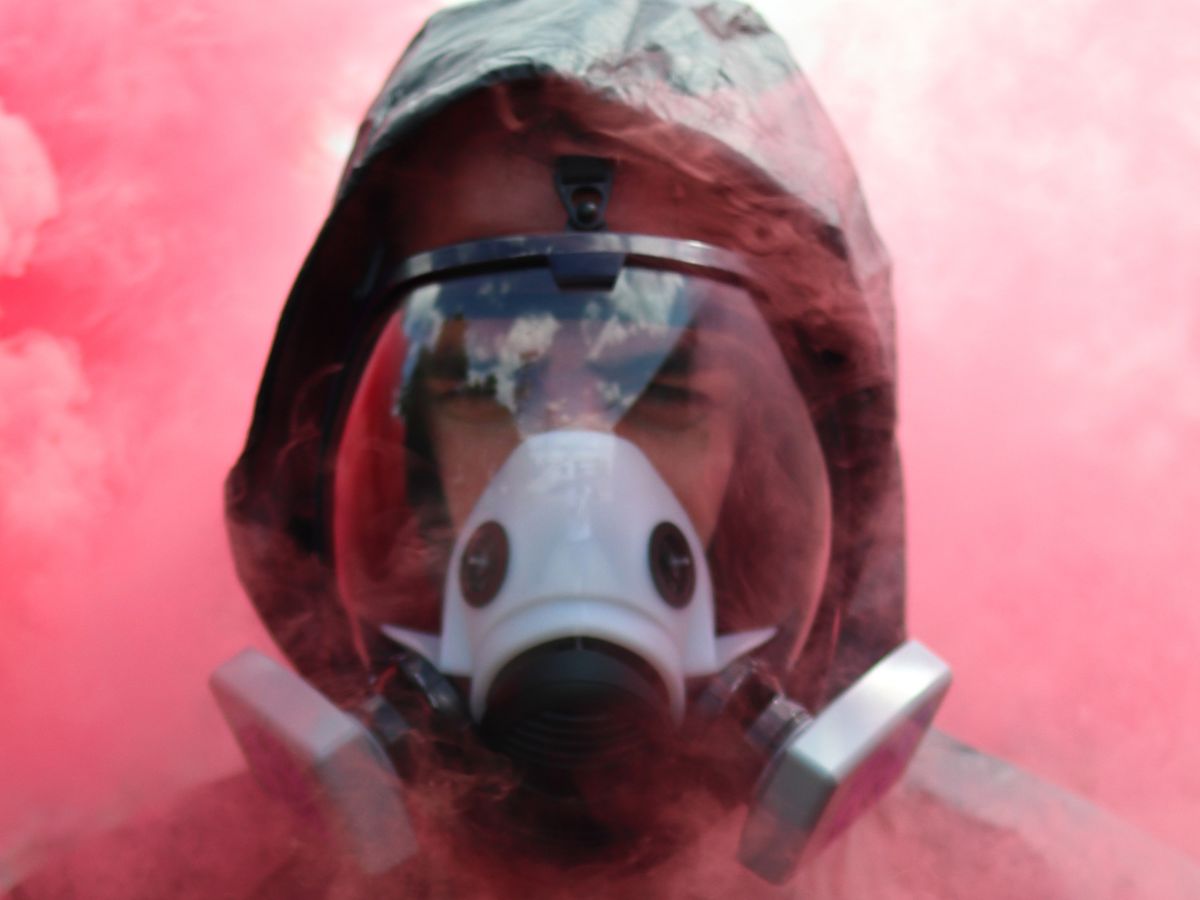 BulletSafe's tweet photo. Breathe Safe with the BreatheSafe Respirator / Gas Mask Kit - Just $149 and In Stock Now. https://t.co/yLiODHHHAS https://t.co/TrRgKDB3qW