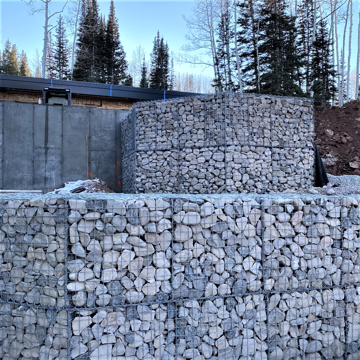 StructuresBuild's tweet photo. We worked with Todd Arenson Construction by providing an award winning developer project. These intricate Gabion Baskets will provide support on the landscape surrounding this beautiful home located in The Colony at White Pine Canyon. #gabionwall #landscape https://t.co/tdiMwPequW