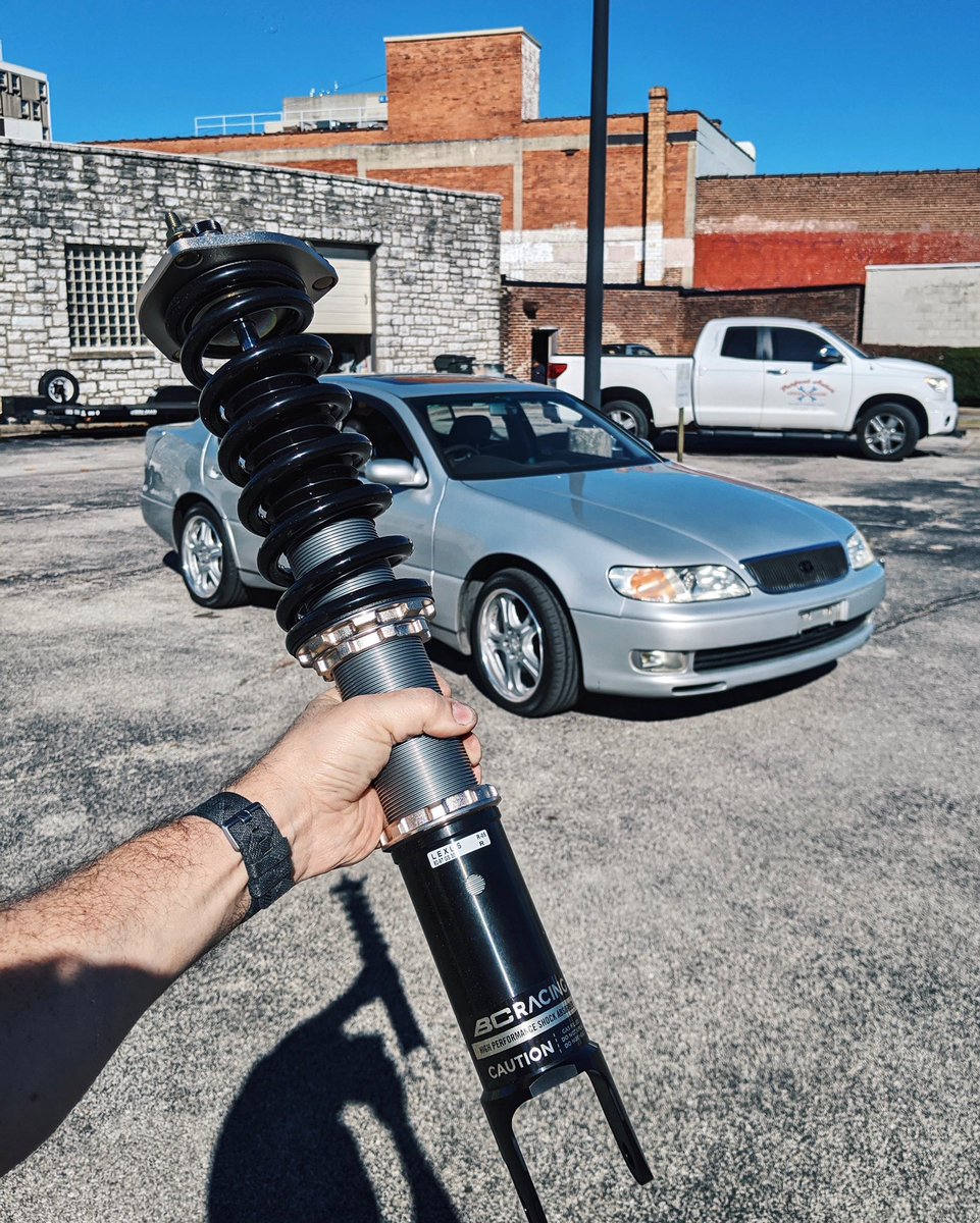 BCRacingNA's tweet photo. @dimartinofab treating his Toyota #Aristo to a fresh set of our #DSseries custom coilvers! Looking to get a set for yourself? Contact your BC Racing sales rep today, to start your custom order. • #bcracingna #bcracing #customcoilovers #go4gold #toyota #aristo #haltechecu https://t.co/aaI0QBiaUk
