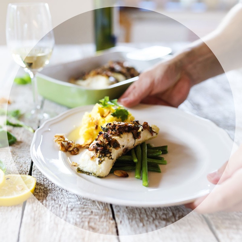 OceansTable's tweet photo. All of us here at Ocean’s Table want you to enjoy fish the way it should be—as fresh as can be.

#oceanstable #oceantotable #freshfish #seafood #freshneverfrozen #msccertified #certifiedsustainable