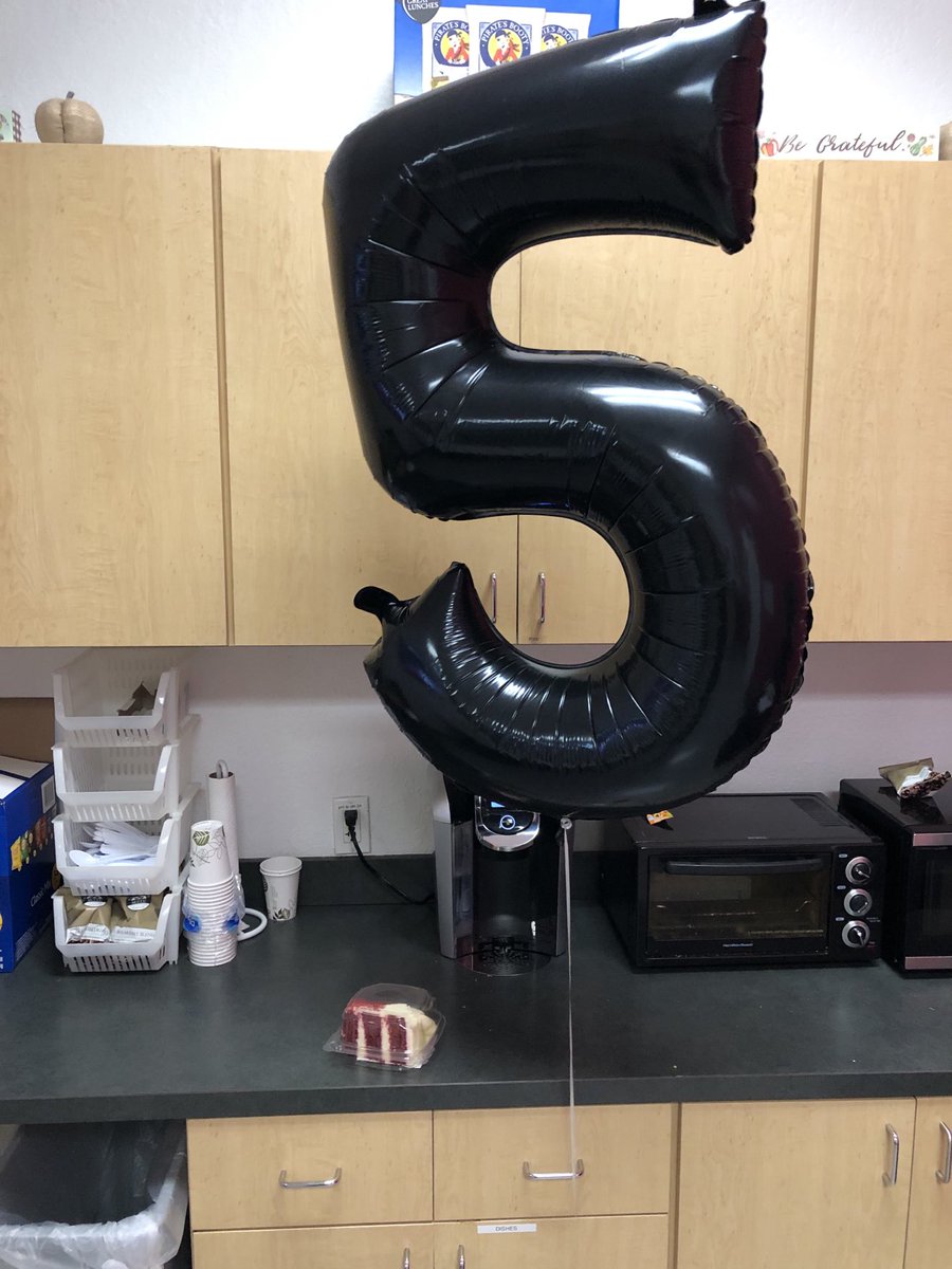 Please help me congratulate 5yr ANNIVERSARY for ⁦@MMemmou!!!! Enjoying his day off but will come back to cake and a balloon! ⁦<a href="/AdrianVanHooser/">Adrian Van Hooser</a>⁩ ⁦<a href="/vdujsik/">vivian pang</a>⁩