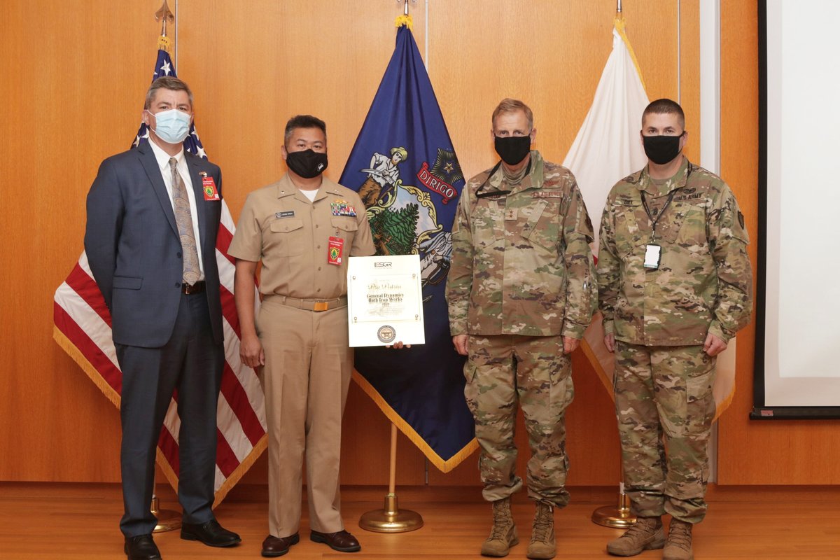 GDBIW's tweet photo. Today representatives from @ESGR, a program of the Dept. of Defense, presented BIW with its Pro Patria award for making sure our employees serving in the National Guard or Reserves have the support needed to do the important work they do for our military. https://t.co/d5XMFMYDAF https://t.co/aMBJTcRve2