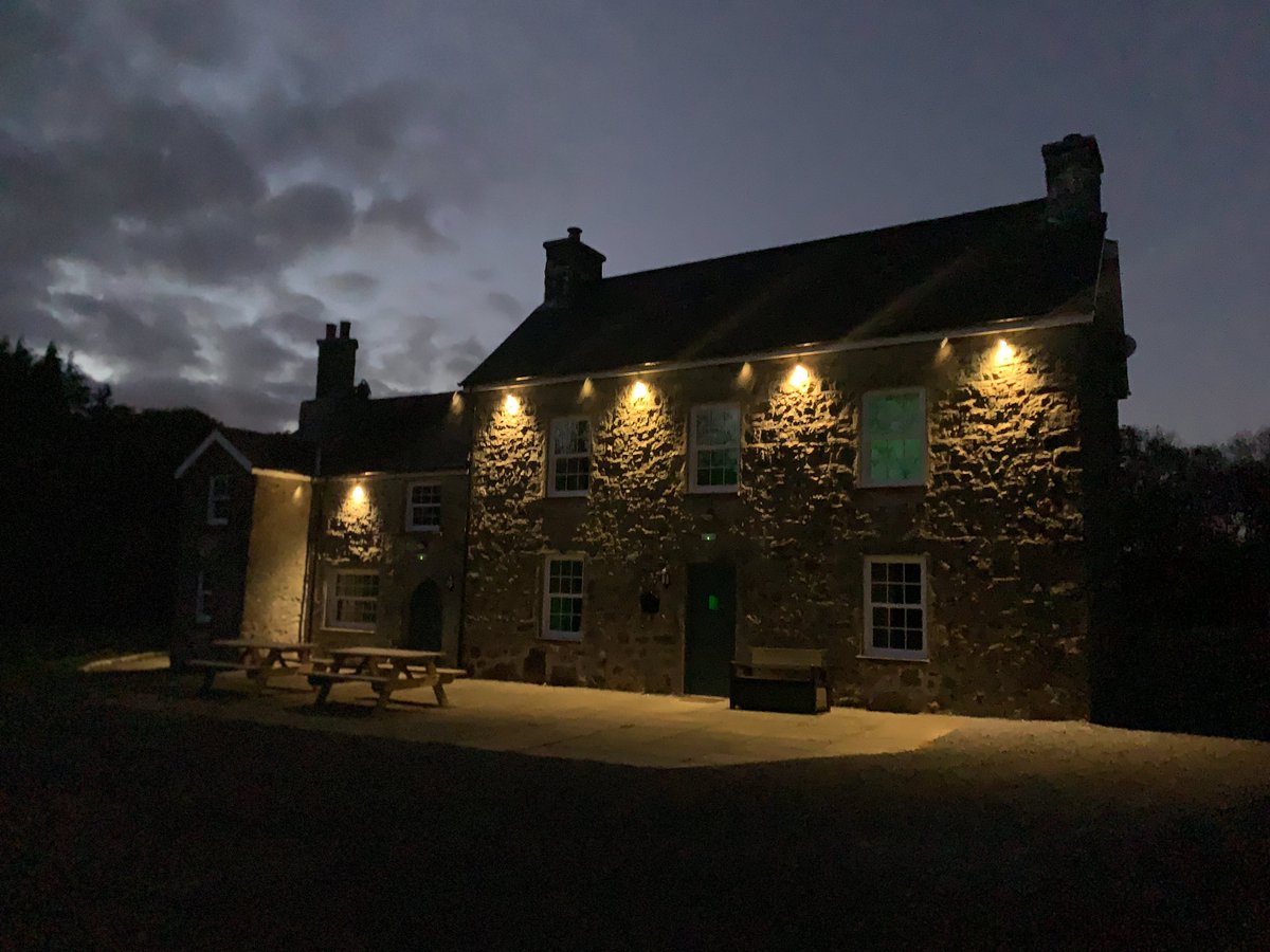 nashfarmpembs's tweet photo. As lockdown starts in England we look forward to lockdown ending in Wales. 

Fingers crossed we will be welcoming guests back to Nash very soon.

Stay safe. Best wishes from the Slebech Estate Team https://t.co/npNuWiR0R0