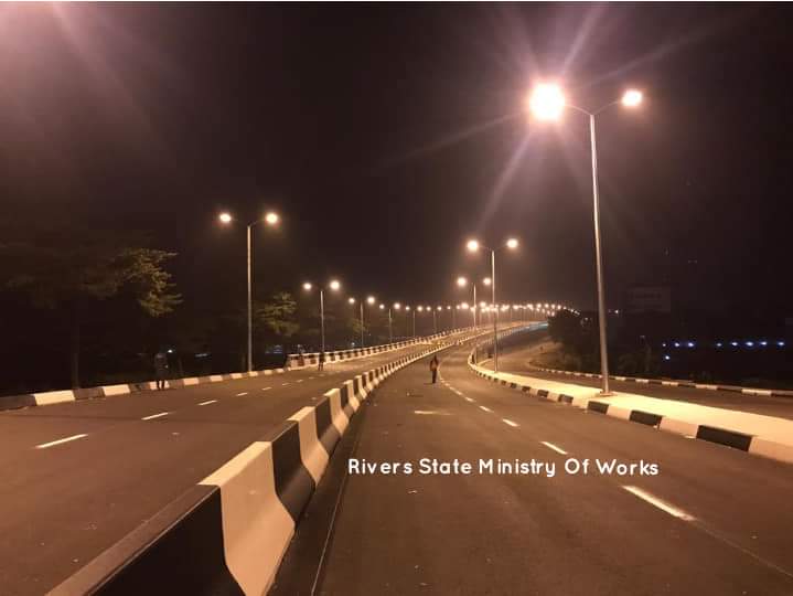 AskPHPeople's tweet photo. Rebisi Flyover at night.

Say nothing, just Retweet.

#PHTwitterCommunity https://t.co/0jm7C3iUhJ