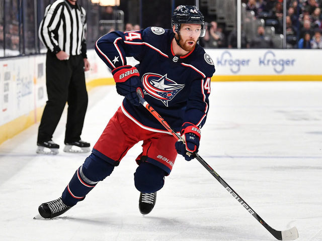 #NHL #BlueJackets signerer #VladislavGavrikov (D) (69 5 13 +1) på en treårsavtale verd $2.8M per sesong. Gavrikov var RFA uten forhandlingsrett og uten mulighet for å motta konkurrerende tilbud fra andre lag