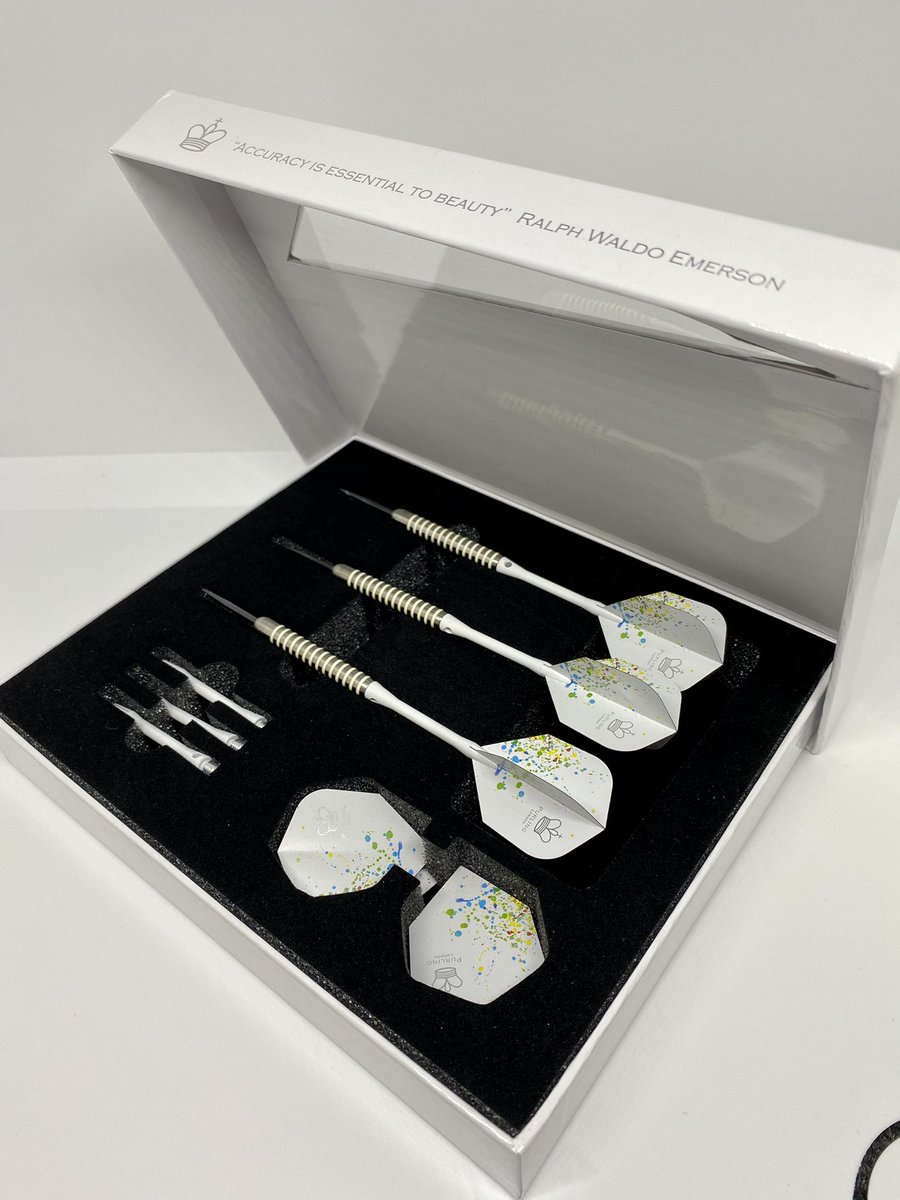 DartsMuseum's tweet photo. 🌟Free Competition 🌟

Biggest giveaway yet!!!

To win these amazing Purling London darts (RRP £75) just do the following:

Follow @DartsMuseum 
Like ✅ 
Retweet 🔁

This will be running on both twitter and Facebook so enter on both platforms to double your chance!

Ends 13/11/20 https://t.co/TaNabqvP4Y