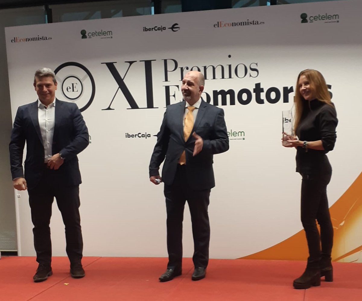 DS España tweet media