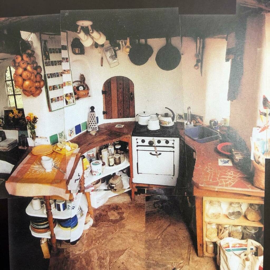 lloydkahn's tweet photo. Cob Construction with Ianto Evans and Linda Smiley
~
The width of the walls in the kitchen is determined by the cook’s armspan: 5’5”
~
From our book: Homework, Handbuilt Shelter (pg. 84)
~
#kitchen #cob #cobhouse #cobconstruction #diy #shelter #shelterpu… https://t.co/k9ji41fPwb https://t.co/t47zS49ZTo