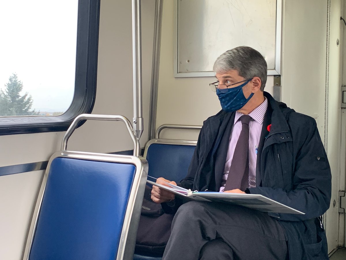 TransLinkNews's tweet photo. Getting ready for @TransLink CEO Kevin Desmond’s final address to the @BoardofTrade! Watch for live tweets on this thread. https://t.co/DnReaJktAs