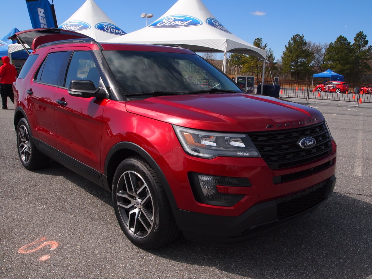 OctaneGarageNJ's tweet photo. Huge recall from Ford. Make sure it's not one of yours.
https://t.co/SkOvs2AJKC https://t.co/URo0ew1Xi7