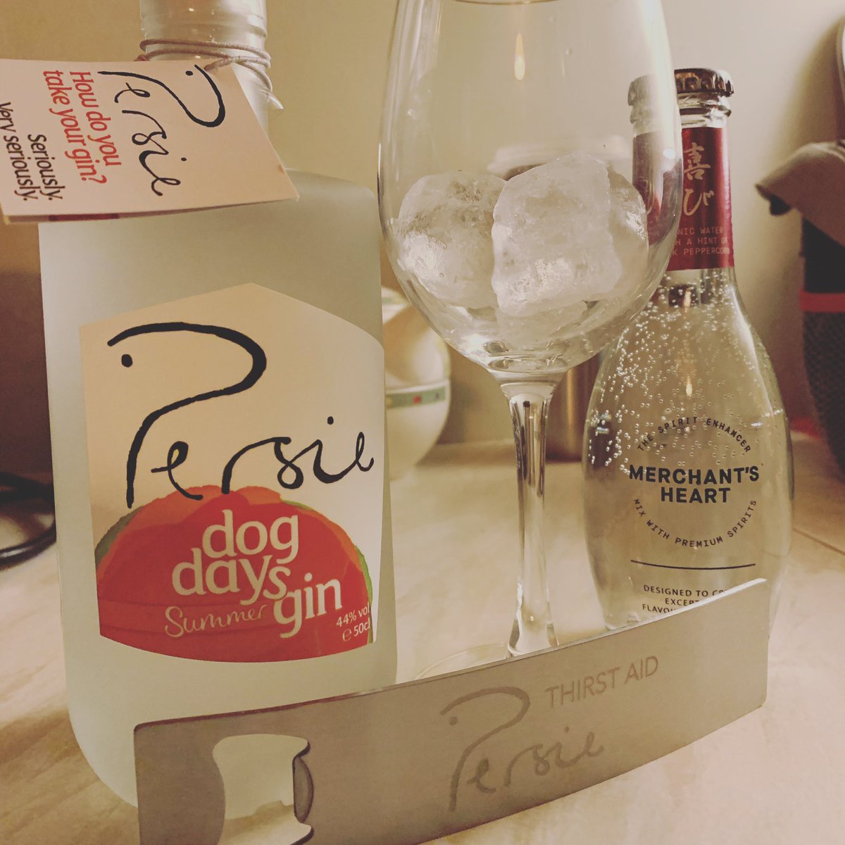 kirstens7676's tweet photo. When you crack open your fave @PersieGin on a beautiful #Thursday eve @MerchantsHeart 😍😍😍 #gin #scottishgin #persiegin https://t.co/fqH1EhNWJm