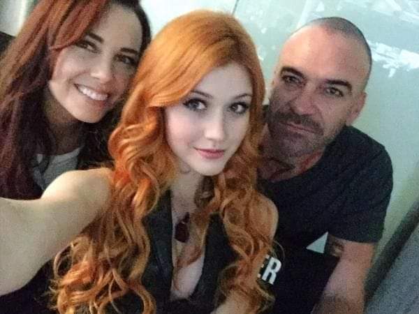 ClaryShadow_'s tweet photo. #Parents https://t.co/ZQwZp5oEE7