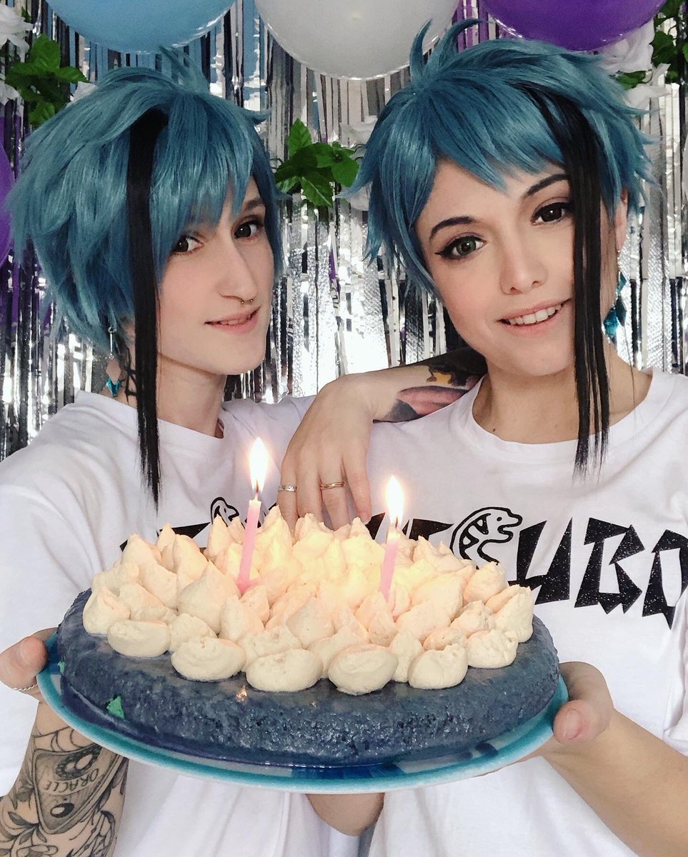 racheltriniity's tweet photo. Happy birthday to Floyd and Jade 💕with @milkori ! #twistedwonderland #jadeleech #twistedwonderlandcosplay #jadeleechcosplay #floydleechcosplay #リーチ兄弟誕生祭2020 #ジェイド・リーチ誕生祭2020 #フロイド・リーチ誕生祭2020 #ジェイドリーチ #フロイドリーチ https://t.co/gBHqfNVGBW