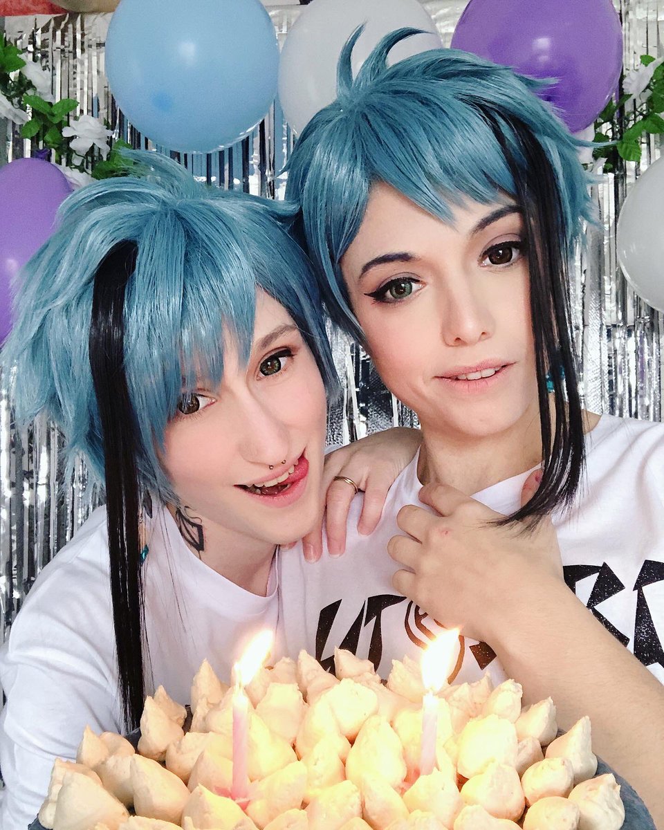 racheltriniity's tweet photo. Happy birthday to Floyd and Jade 💕with @milkori ! #twistedwonderland #jadeleech #twistedwonderlandcosplay #jadeleechcosplay #floydleechcosplay #リーチ兄弟誕生祭2020 #ジェイド・リーチ誕生祭2020 #フロイド・リーチ誕生祭2020 #ジェイドリーチ #フロイドリーチ https://t.co/gBHqfNVGBW