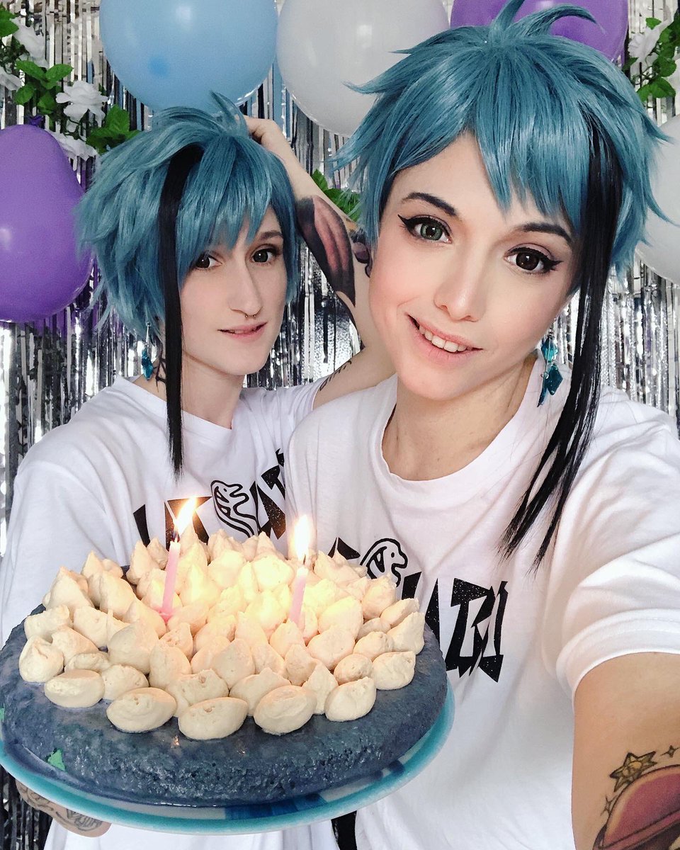 racheltriniity's tweet photo. Happy birthday to Floyd and Jade 💕with @milkori ! #twistedwonderland #jadeleech #twistedwonderlandcosplay #jadeleechcosplay #floydleechcosplay #リーチ兄弟誕生祭2020 #ジェイド・リーチ誕生祭2020 #フロイド・リーチ誕生祭2020 #ジェイドリーチ #フロイドリーチ https://t.co/gBHqfNVGBW