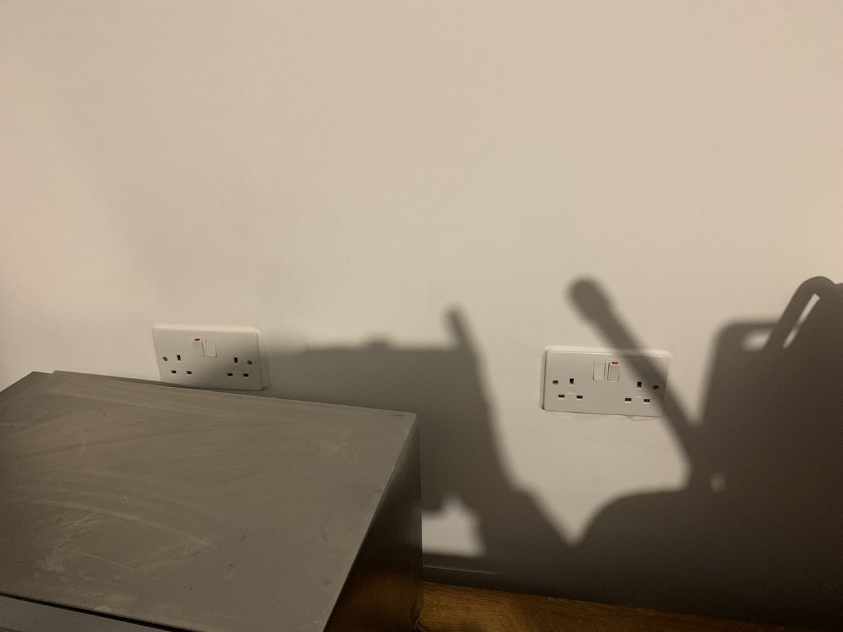intercounty_ltd's tweet photo. Customer asked us to put up two lights and add x5 sockets into the garage and tidy around all our switches and sockets throughout the property and change X2 extractor fans + underfloor heating controls 

#electrician 
#northamptonshire
#LED
#lights
#intercounty_ltd https://t.co/sgIhXqSJmk