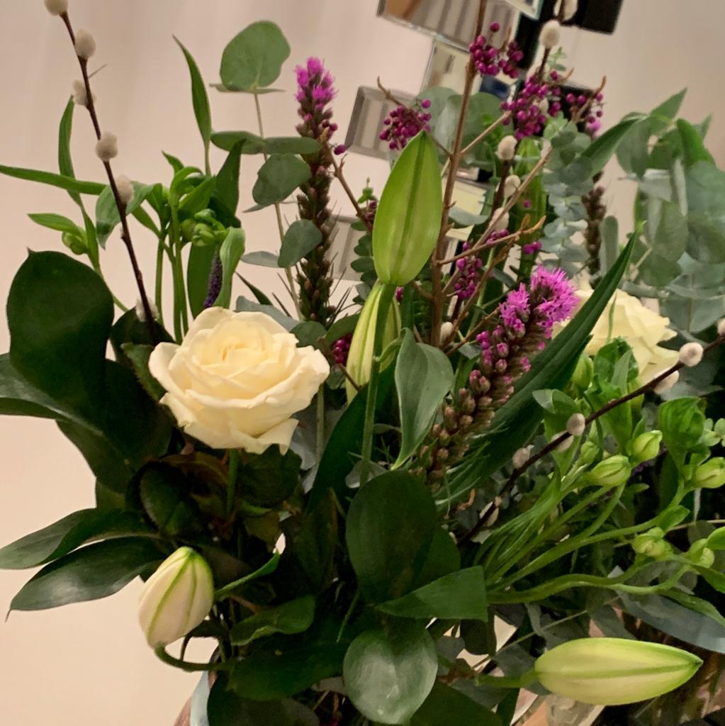 Gorgeous flowers from <a href="/realbluedoor/">Blue Door Flowers</a> today