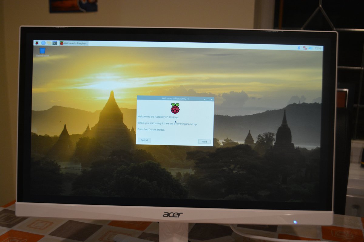 And we're go. Just downloading some updates, hence the time to be able to tweet without eating in to exploration time.