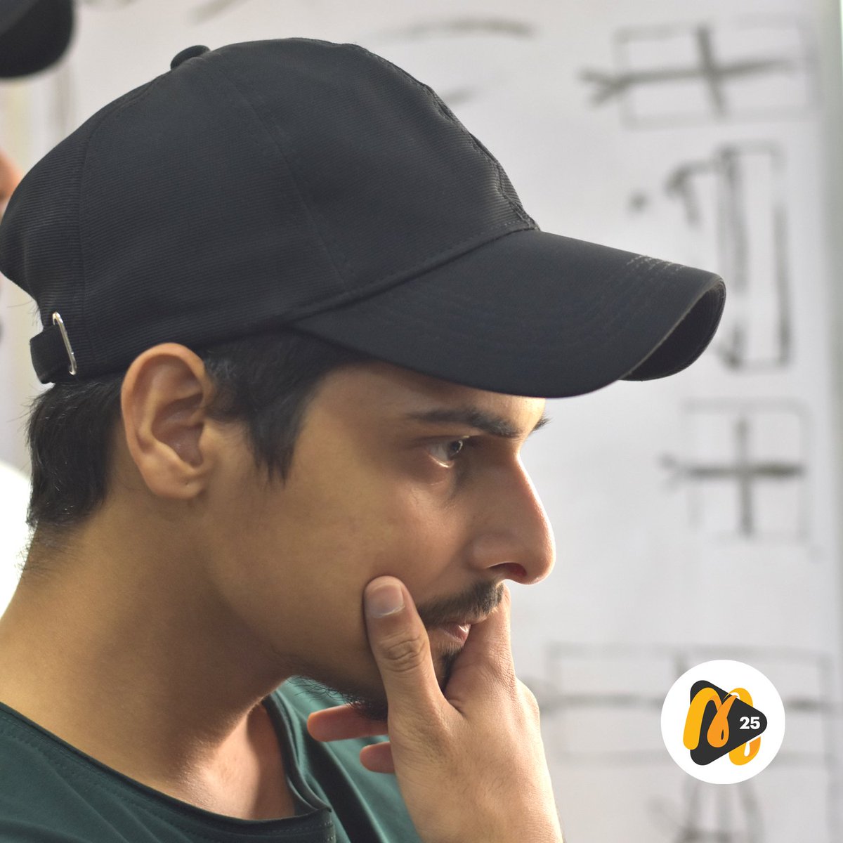 Mln25studios's tweet photo. Self- motivated and is into fitness. Energetic and full of dedication when it comes to facing the camera or millions of people watching him. 
Follow us @Mln25studios
#actor #studio #studiosetup #horror #horror #shootsetup #shootinglife #shootsetup #shootingtime #shooting #shoot https://t.co/hFic3goxf5