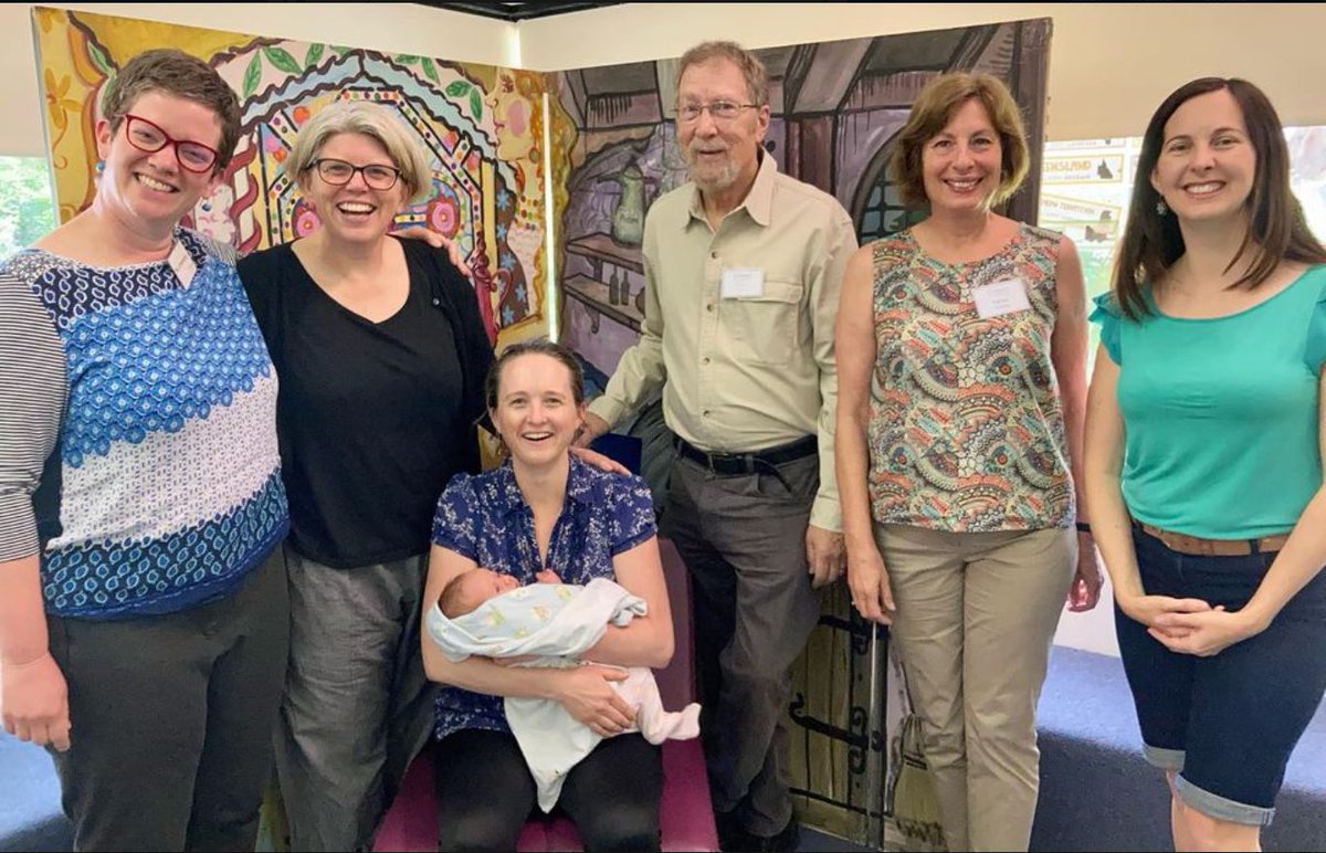 EthicsEducation's tweet photo. Some more of the 10th Birthday celebrations taking place across the state! A huge thank you to our volunteers who take a slice out of their busy weeks to coordinate and deliver ethics classes to students in their local communities #PrimaryEthicsis10 #ethicsclasses https://t.co/JpwR6NgjXg