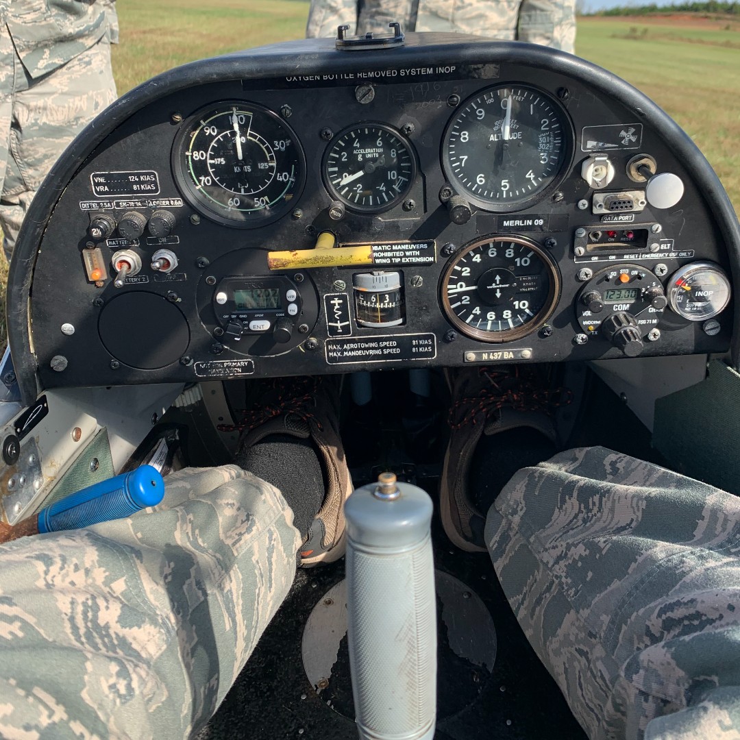 FranklinCo_CAP's tweet photo. NC-145, Franklin County NC Squadron is busy getting cadets back into the air! C/MSgt Miriam Debelak was excited for her glider ride this past weekend!  #CAPisnotcancelled #GoCivilAirPatrol #NC145 #NCWingCAP https://t.co/3kjX30gvZM
