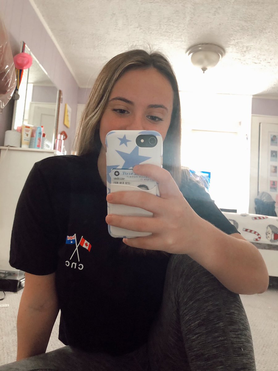 runwildkian's tweet photo. look what came in the mail today!! i’m so excited to rep my favorite boys all the time now :) @CoreyandCrawf 

also thank you so much to @guccicrawff for having this giveaway, best family ever💙💙 https://t.co/0xixgJv2Bp