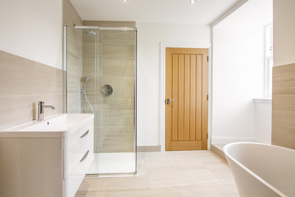 MikeDowPhoto's tweet image. We were delighted to photograph Gartur Estate, Touch Road, Cambusbarron which was developed by @JuniperProjects &amp;amp; brought to the market by @TruscottProp 

This unique restoration project provides an incredible opportunity to own a stylish, modern home in a rural community.