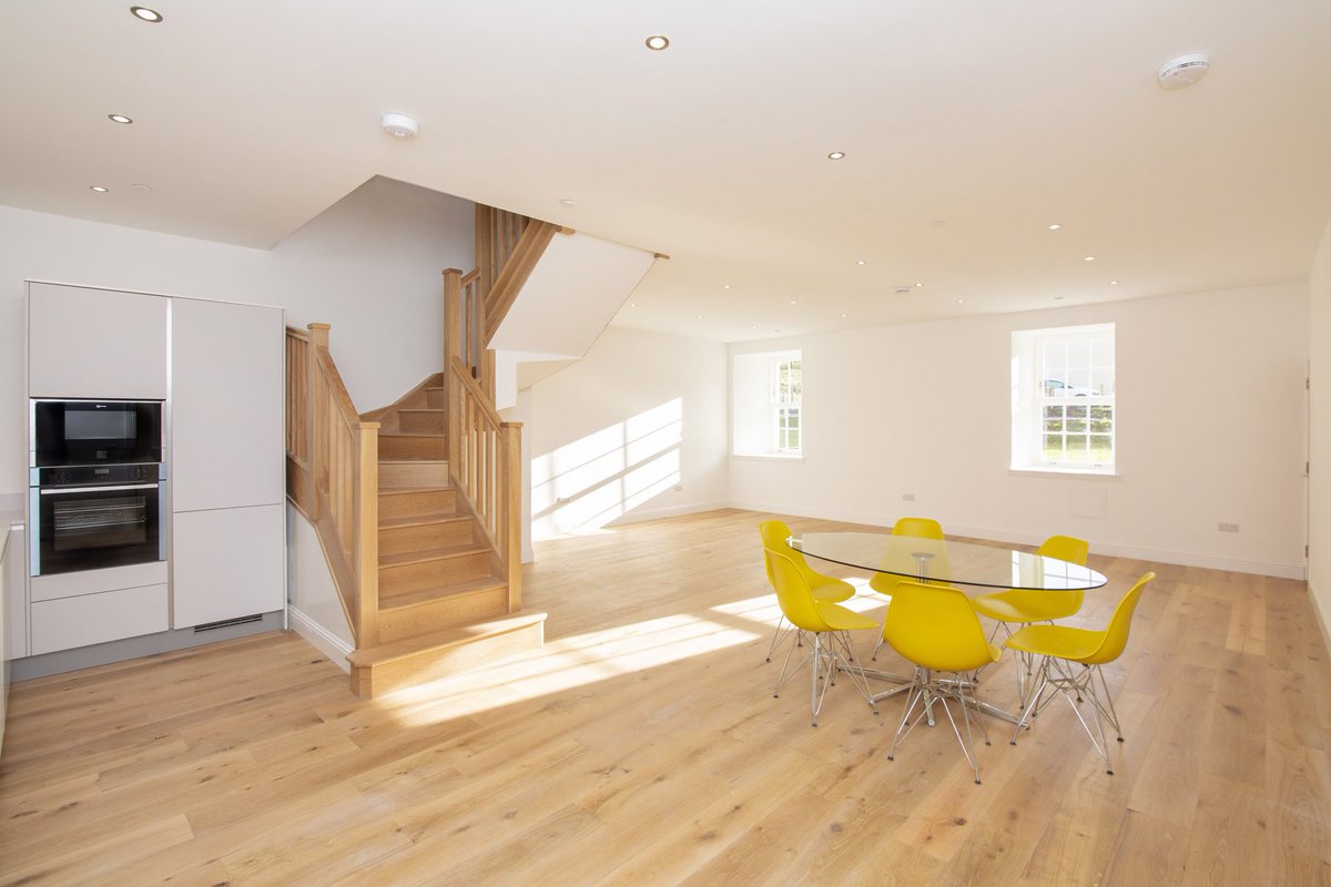 MikeDowPhoto's tweet image. We were delighted to photograph Gartur Estate, Touch Road, Cambusbarron which was developed by @JuniperProjects &amp;amp; brought to the market by @TruscottProp 

This unique restoration project provides an incredible opportunity to own a stylish, modern home in a rural community.