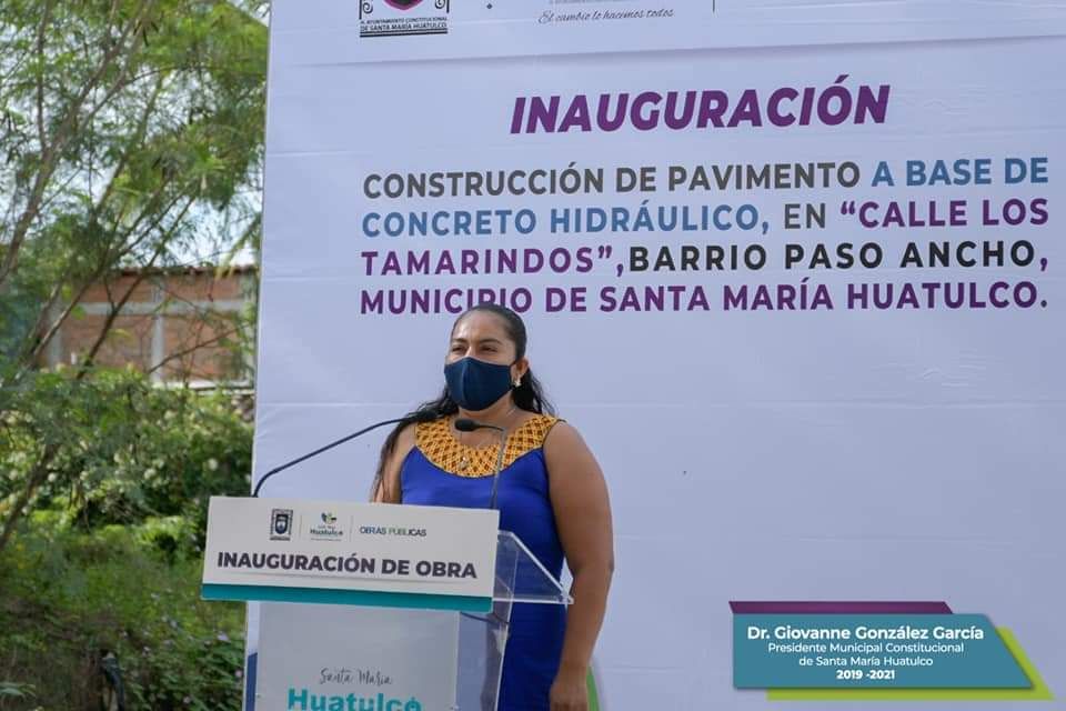 drgiovannehux's tweet photo. Junto a integrantes del ayuntamiento, inauguramos mil 680 metros cuadrados a base de concreto hidráulico para mejorar la circulación vial y peatonal de la avenida Hidalgo y la calle Tamarindos, en barrio Paso Ancho de la cabecera municipal.  

#ElCambioLoHacemosTodos https://t.co/E1x6ZQ3Vid