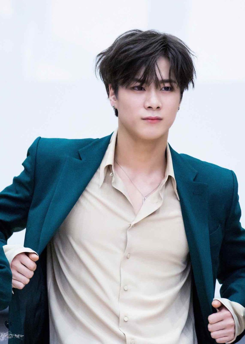 Moonbin as Naveen -also fine - lazy but also really hardworking- very funny and dynamic