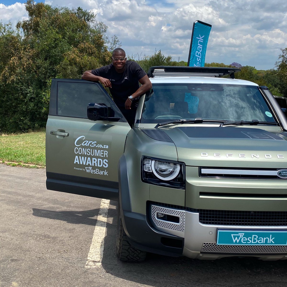 pedalhappyTaj's tweet photo. Nothing but smiles.

#CarsAwards #CarsAward #PedalHappyTaj #defender #LandRover #LandRoverDefender https://t.co/5Ysr6rOlJF