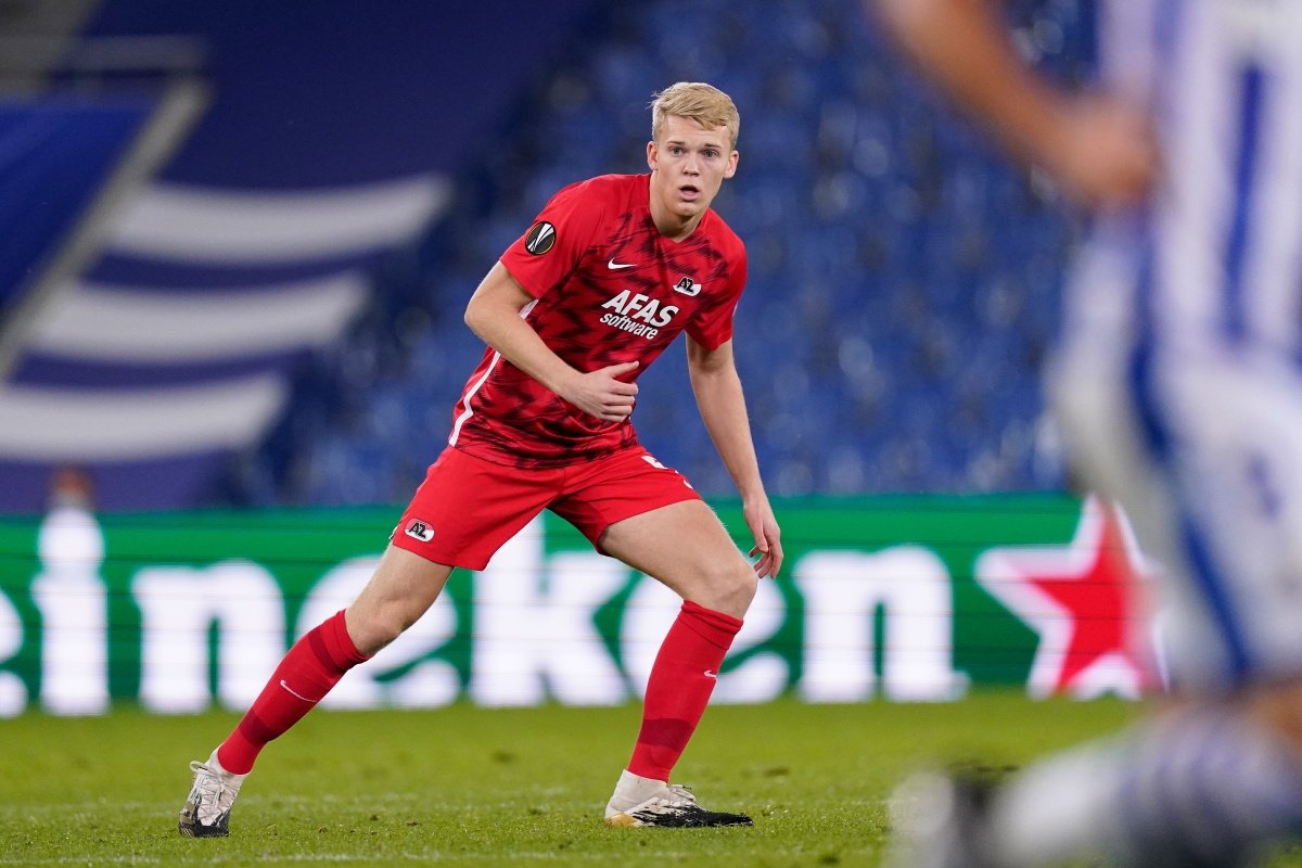 AZJeugd's tweet photo. ✨ Debut boy Velthuis

#AZ #socaz #UEL https://t.co/dAzA8Sk2Dn