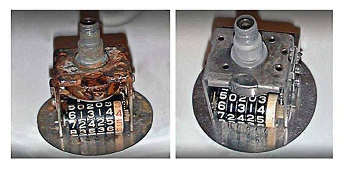 restore your antique &amp; classic car parts with Metal Rescue rust remover BATH: remove surface dirt / place metal parts in plastic container &amp; fully submerge w/BATH / check periodically. yep, it's that easy: bit.ly/2VuV8ax
#rust #restoration #diy #projectcar #antique