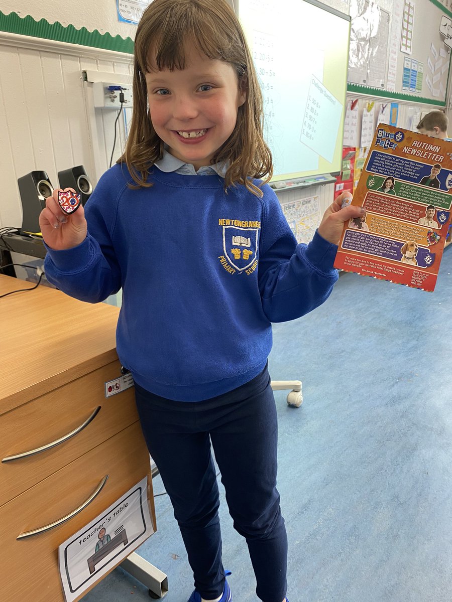 sarahburrell75's tweet photo. This young lady was super excited and proud to show off her blue Peter badge today she earned for learning a new sport @NewtongrangePS #aspirebelieveachieve #proudlearner #proudteacher #BluePeter https://t.co/slglvHvnP4
