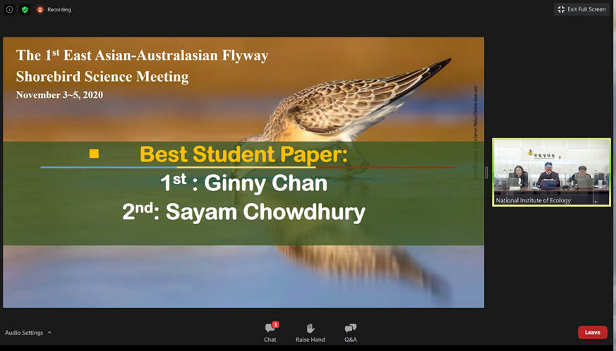 GlobalFlyway's tweet photo. CONGRATULATIONS to @GlobalFlyway scientist Ying-Chi (GINNY) CHAN, PhD student at @univgroningen & @NIOZnieuws, for Best Student paper at 1st East Asian-Australasian Shorebird Science meeting! Ginny talked about applications of satellite tracking. #EAAFSSM #flyway @WaderStudy https://t.co/8KRkIlPPQu