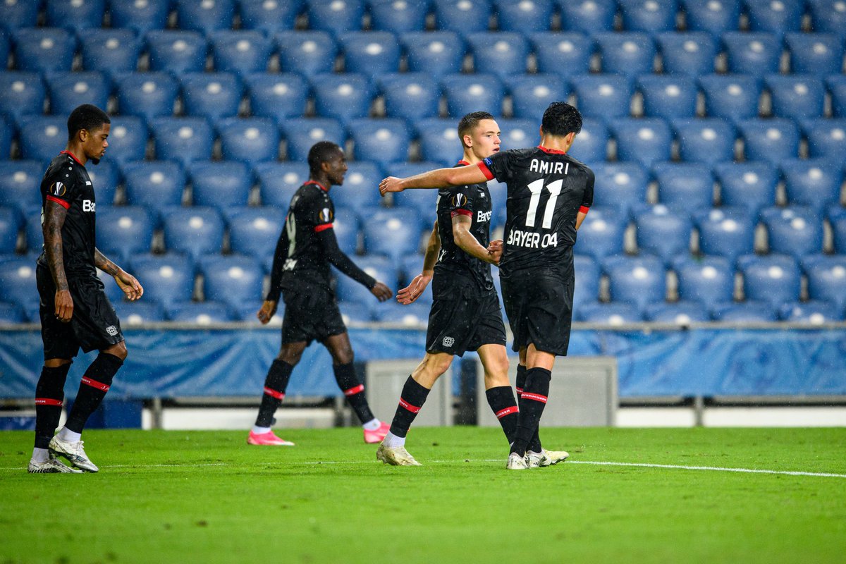 SystemFoot's tweet photo. [#UEL] #Leverkusen 🇩🇪 s’impose 4-2 face à l’#HapoelBeerSheva 🇮🇱 !

⚽️⚽️ #Acolatse 11’ 25’

⚽️⚽️ #Bailey 5’ 75’
⚽️ #Dadya (csc) 38’
⚽️ #Wirtz 88’

#HBSB04 https://t.co/nooKgUYZnq