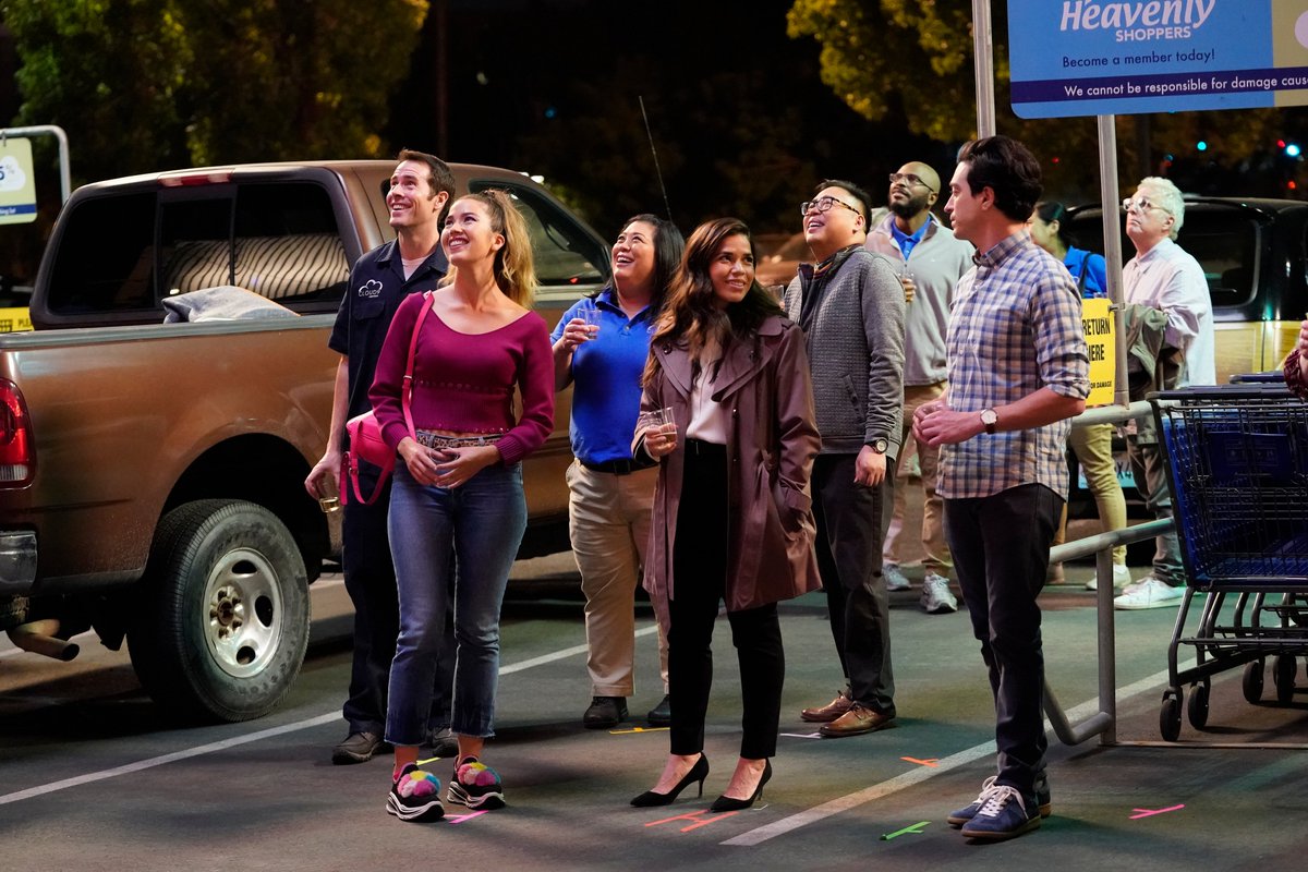 nbc's tweet photo. Tonight, we're celebrating ‼️100‼️ episodes of #Superstore. Catch the ☁️9️⃣ action at 8/7c on NBC. https://t.co/nz6Yk4m9cY