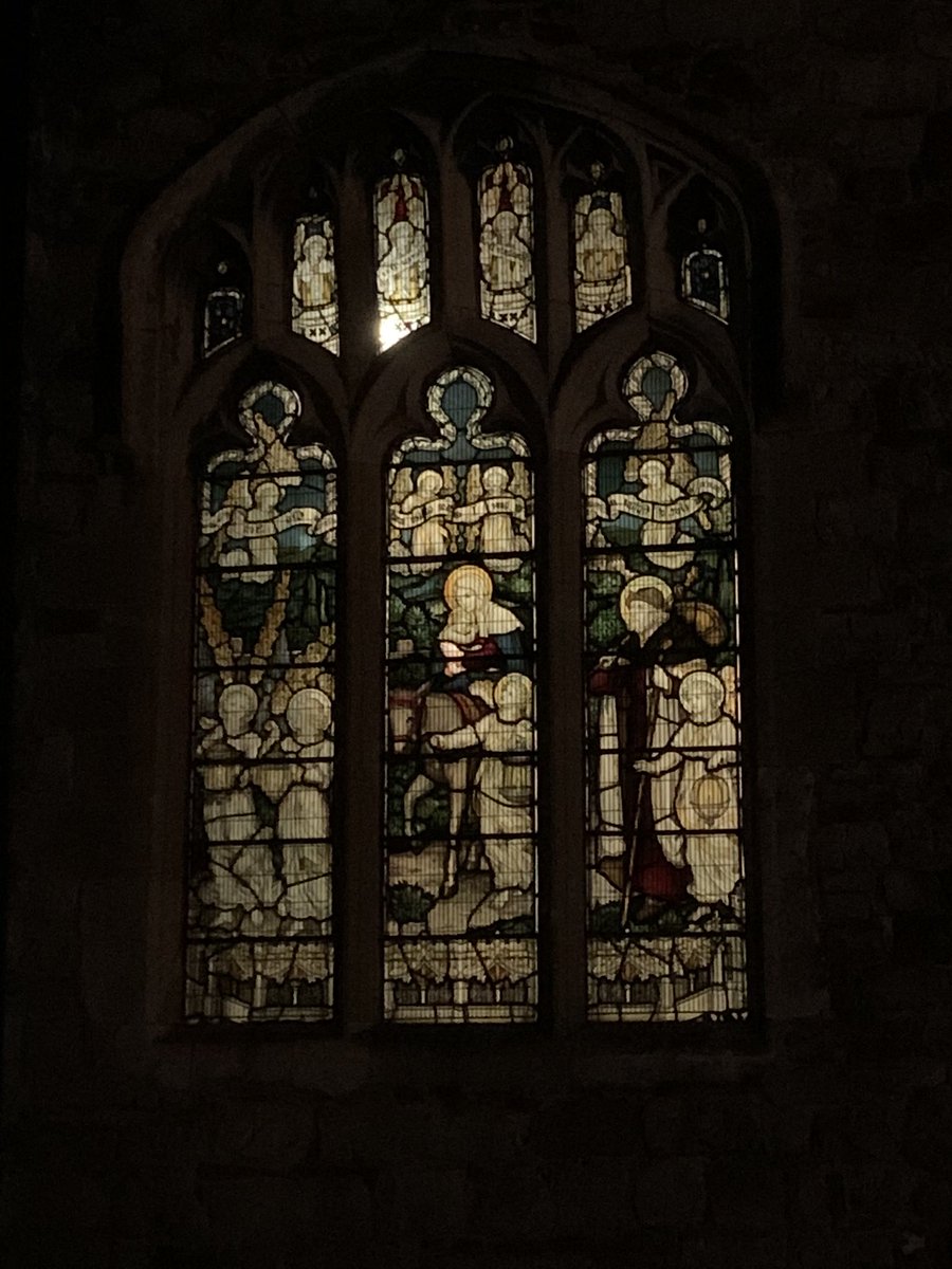AugustineRumney's tweet photo. Lighting up St Augustine’s on bonfire night. ‘The Light shines in the darkness....’ always lovely to see the stained glass illuminated at night. Our ‘floodlights’ work really well. Perhaps a fundraising project for the future! @MonmouthDCO https://t.co/Oau0ps7qyz