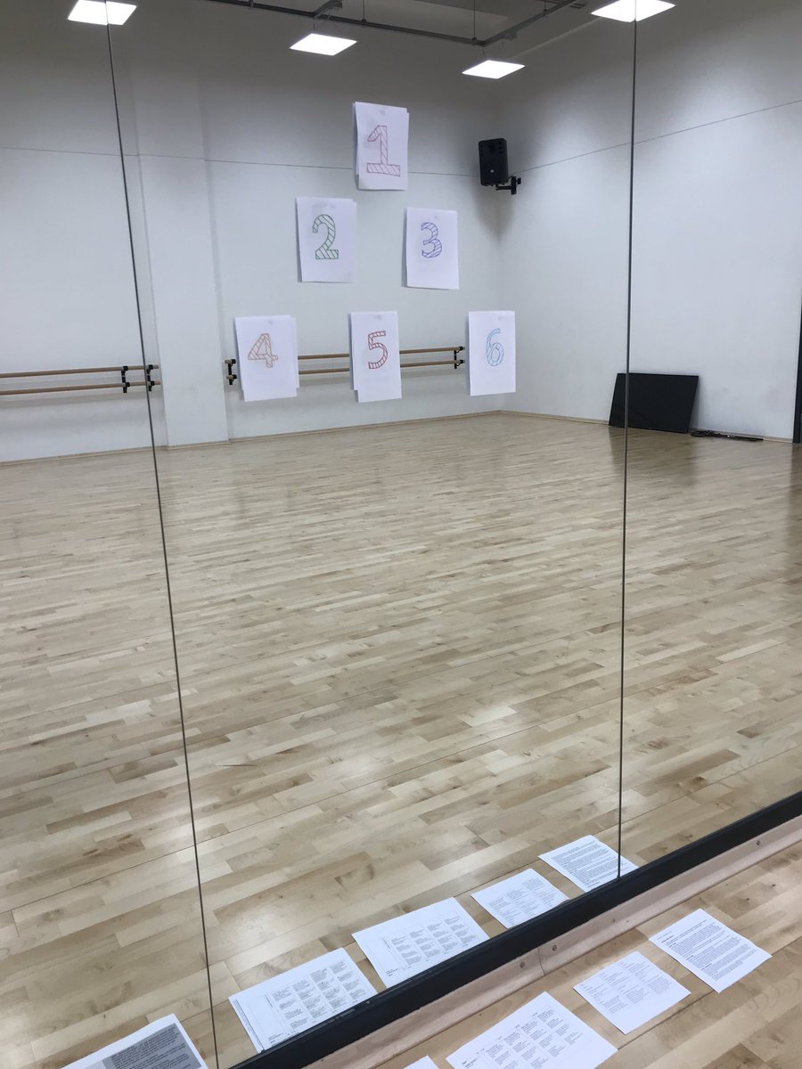 MissWhitingPE tweet media