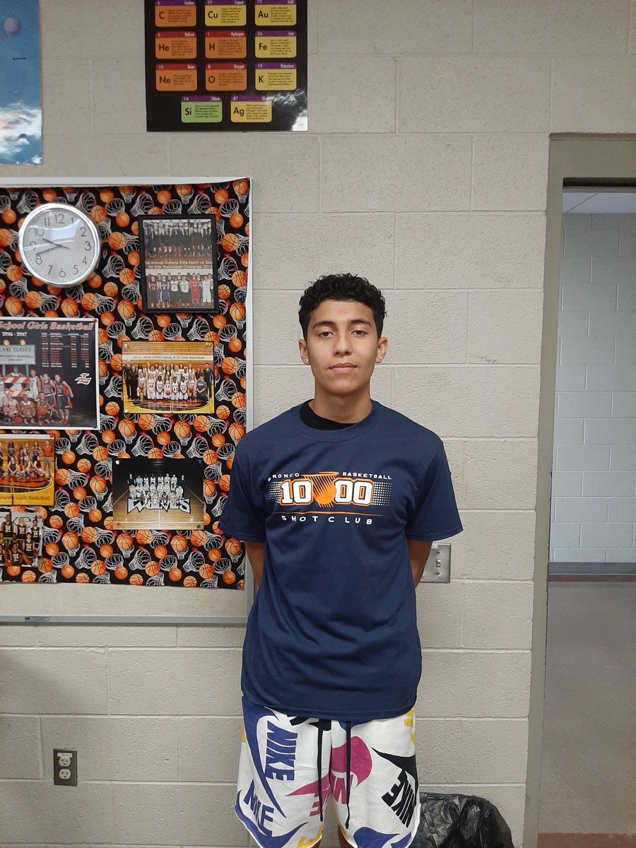 rwalker3369's tweet image. Meet 11th grader Jesse Gray 10,000 Shot Clubs newest member. Congrats! @PostonAthletics #basketball #3pointer