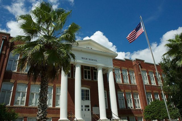 ANOTHER teacher dead. Michael Wanner, 61, teacher at Plant City High School in Florida since 2004 has died from COVID. Since students returned to school on Aug. 31, 934 known cases, 340 among staff.  https://www.tampabay.com/news/education/2020/11/05/plant-city-high-teacher-dies-after-contracting-coronavirus/