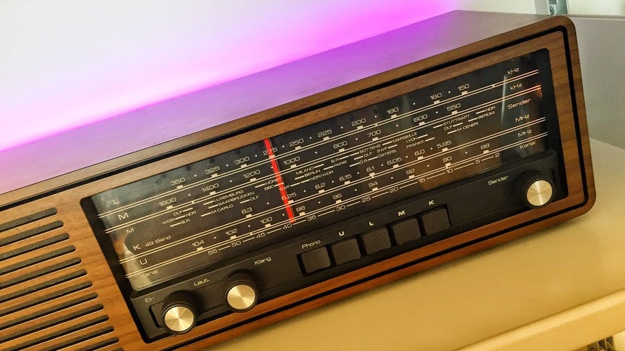 Hacksterio's tweet photo. Convert a 1970s vintage receiver into a contemporary WiFi radio, while keeping all the original looks and features: https://t.co/mjSq6yzwBP https://t.co/foBqMkGsOn