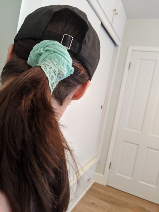 Couldn't find my srunchie so I had to use my panties https://t.co/hlWCQFp6LG<a href="/tag/mvsales"class="tags"><span>#mvsales</span></a>