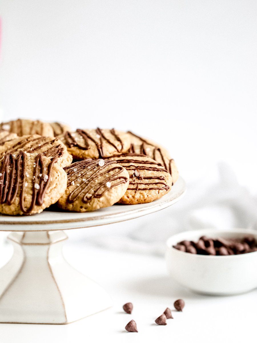 Easy Chewy Sunflower Butter Cookies |Vegan Gluten free, Nut free allergylicious.com/chewy-sunflowe… via @allergylicious_  <a href="/sunbutter/">SunButter</a>
