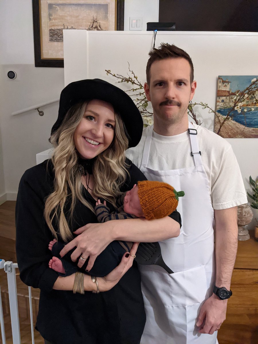 Not only was my Bob Belcher halloween costume easy and cheap as hell but it also features my favorite piece of clothing: the white t shirt