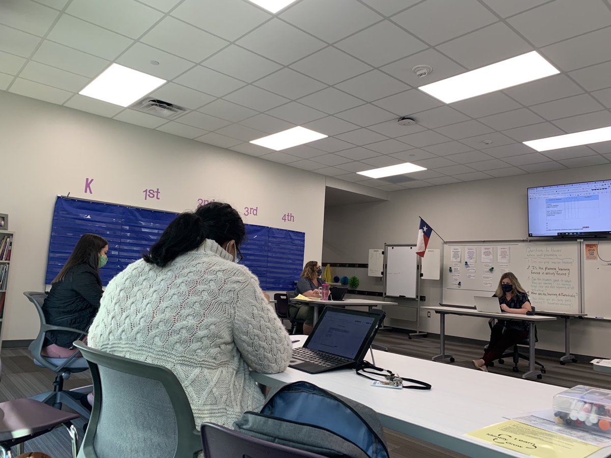 LHISD_IC's tweet photo. This amazing 1st grade team is creating a rubric for their authentic assessment!! #plclove @SantaRitaElem @S_Snell @lhisdcomms https://t.co/PVwfZdRZH4