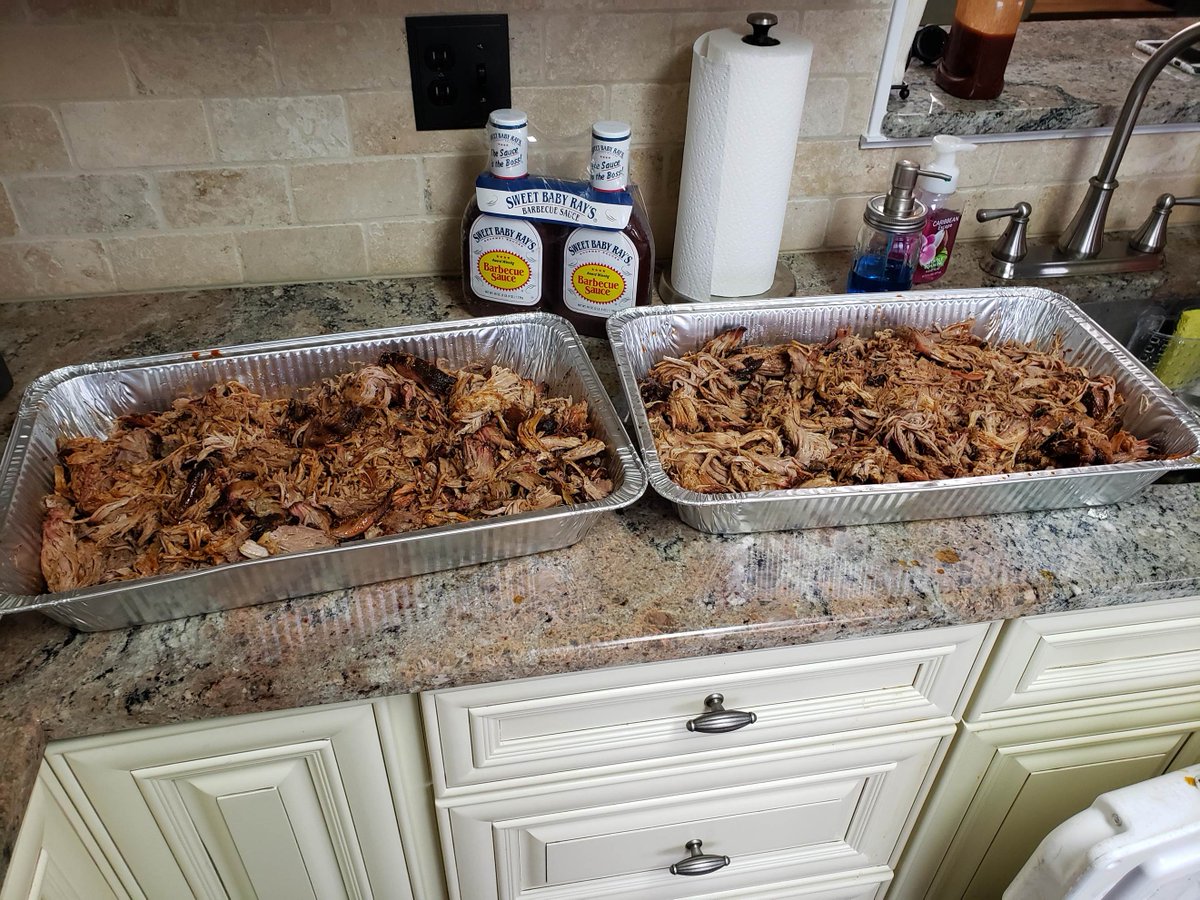 This month, we're highlighting those within the CMIT Solutions community who have given back. Bob Riesenbach, president and owner of CMIT Solutions of Cherry Hill, sponsored a dinner for the frontline workers at his local hospital - feeding a total of 50 workers! #CMITGivesBack